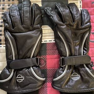 Harley Davidson black leather ladies riding gloves